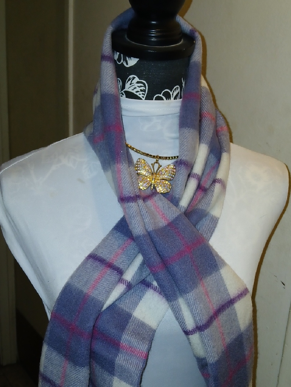 SCOTLAND LAMBSWOOL In Violet - Soft Checked Wrap